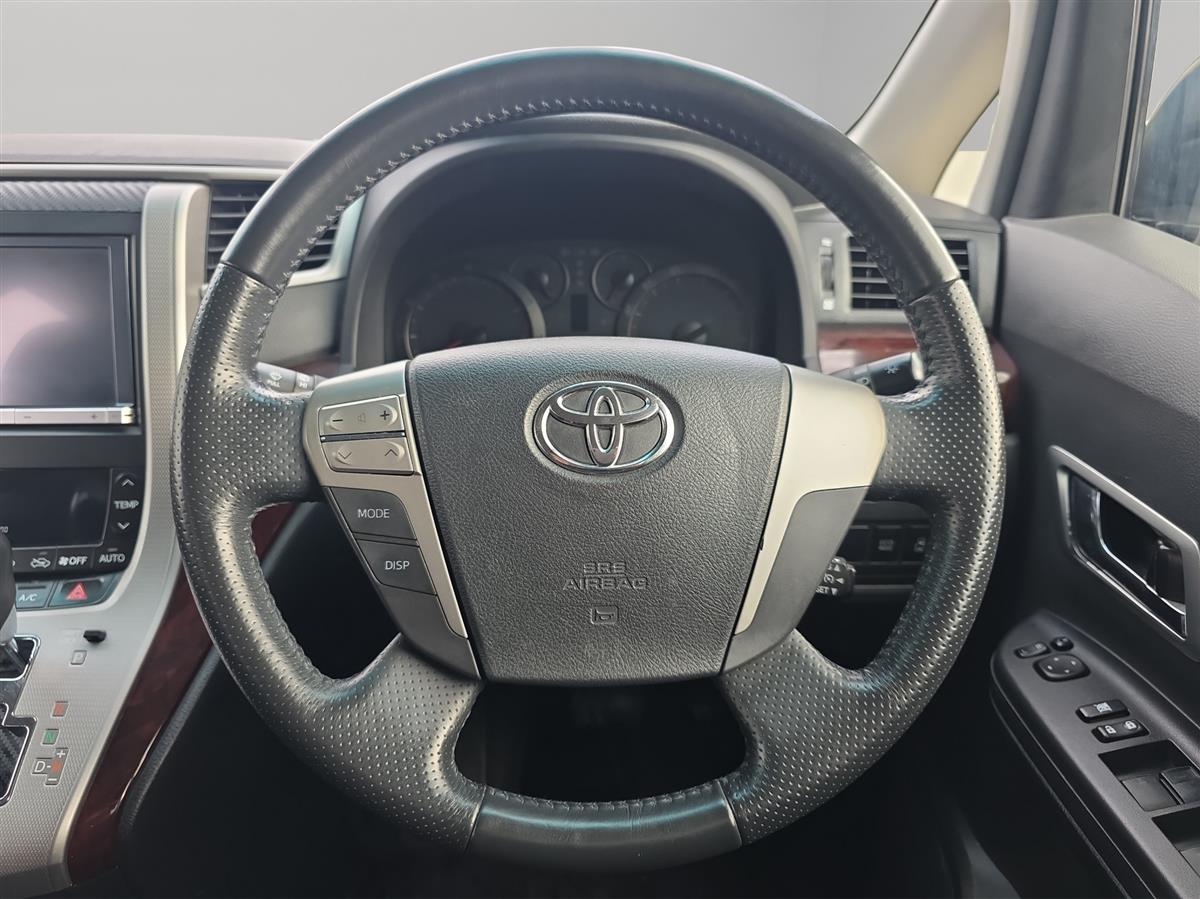 2012 Toyota Alphard Cruise control, Dark Interior Carousel 16