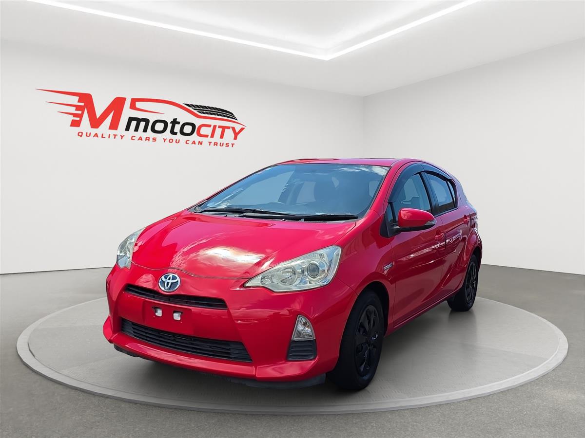 2012 Toyota Aqua HYBRID Carousel 6