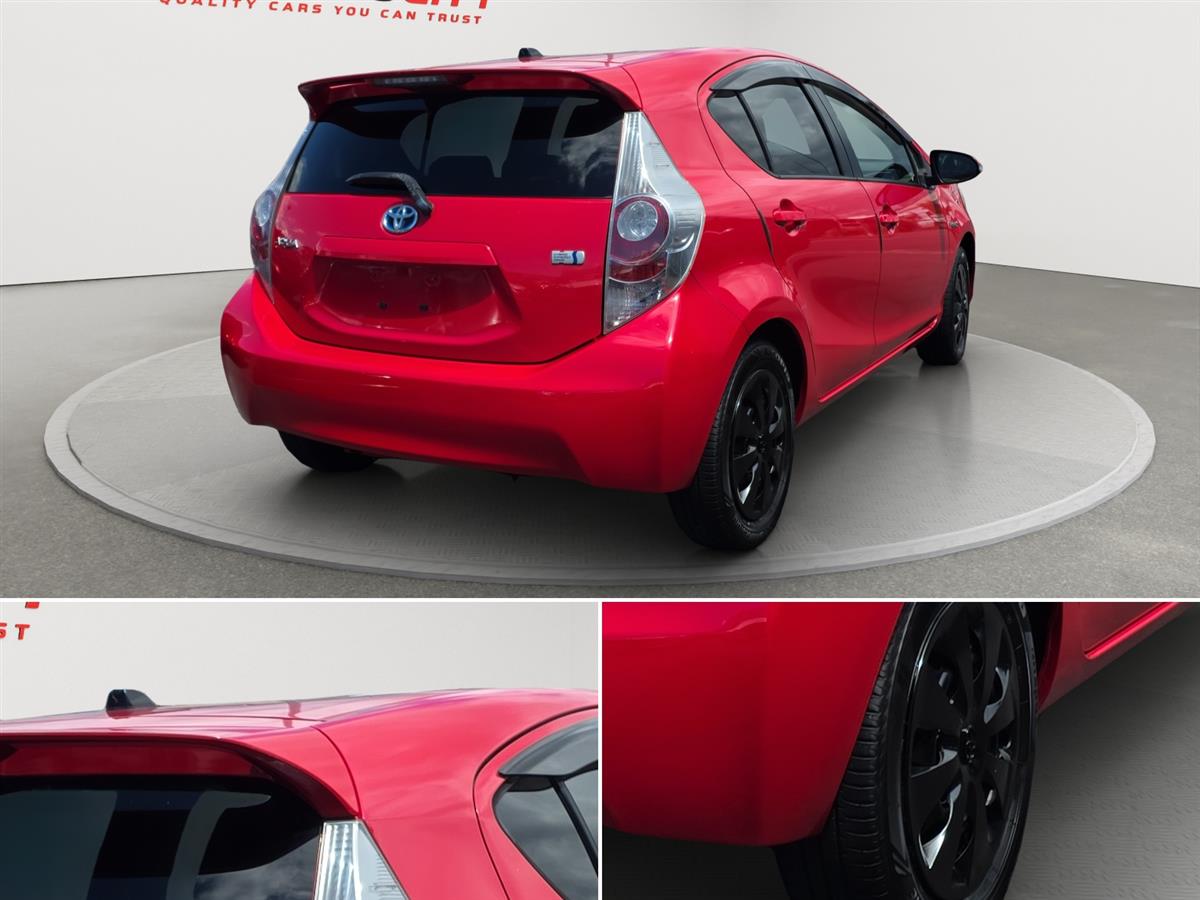 2012 Toyota Aqua HYBRID Carousel 11