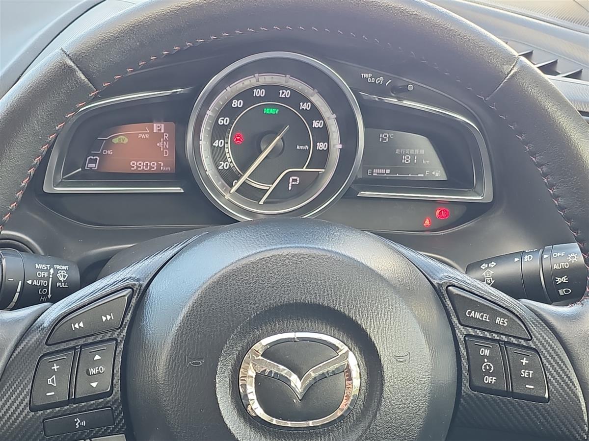 2014 Mazda Axela HYBRID, HUD, CRUISE CONTROL Carousel 18