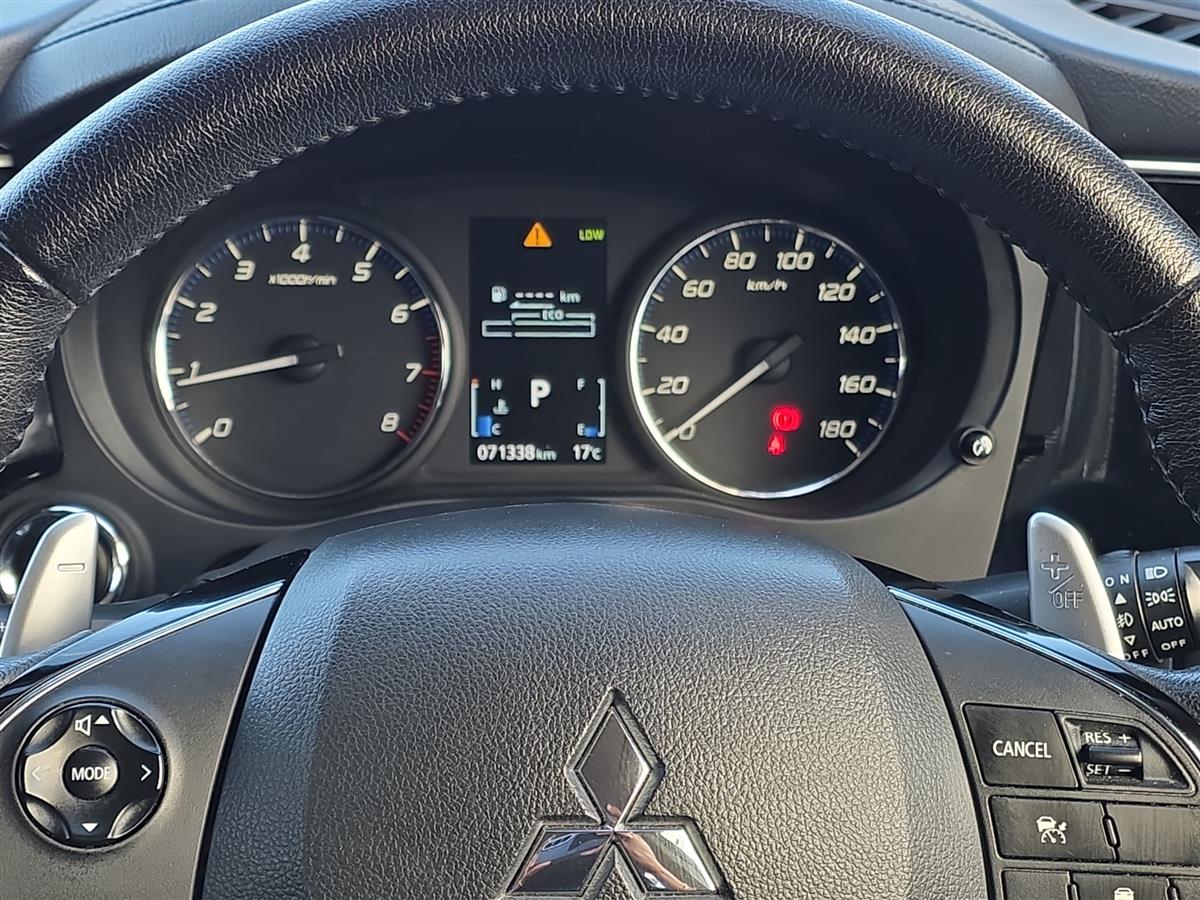 2018 Mitsubishi Outlander 7 Seater, Radar Cruise Carousel 19