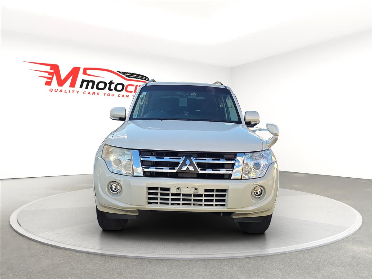 2013 Mitsubishi Pajero GR, LONG EXCEED, 4x4 Optional, 7 SEATS Carousel 7