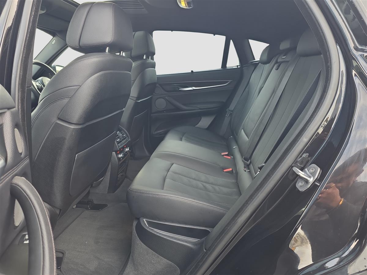 2017 BMW X6 M Sport, Twin Turbo, Sunroof Carousel 10