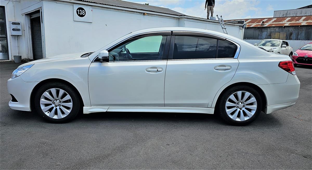 2011 Subaru Legacy B4 TURBO SPORTS Carousel 5