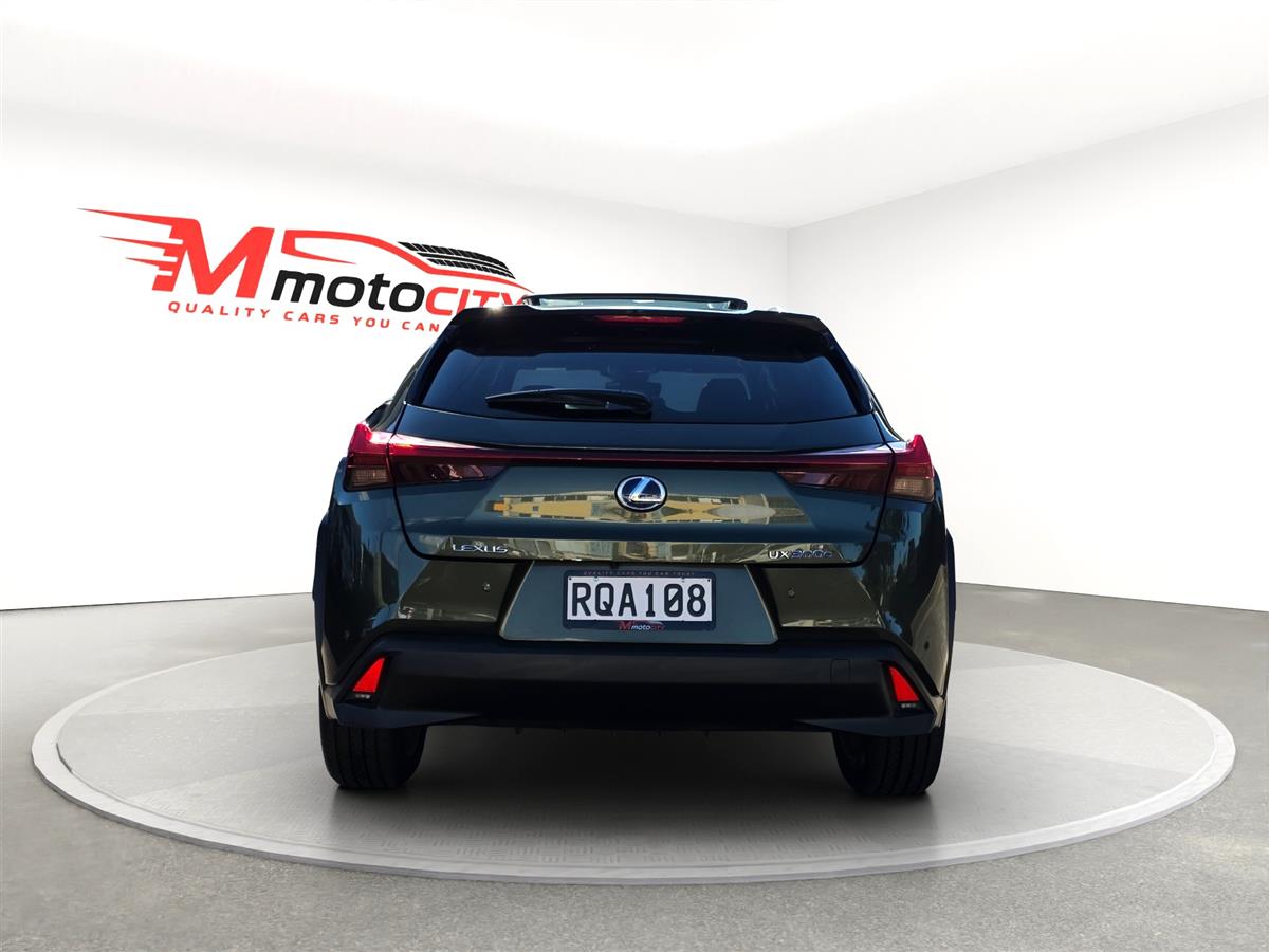 2022 Lexus UX 300e LIMITED 54KWH/EV/HD Carousel 3