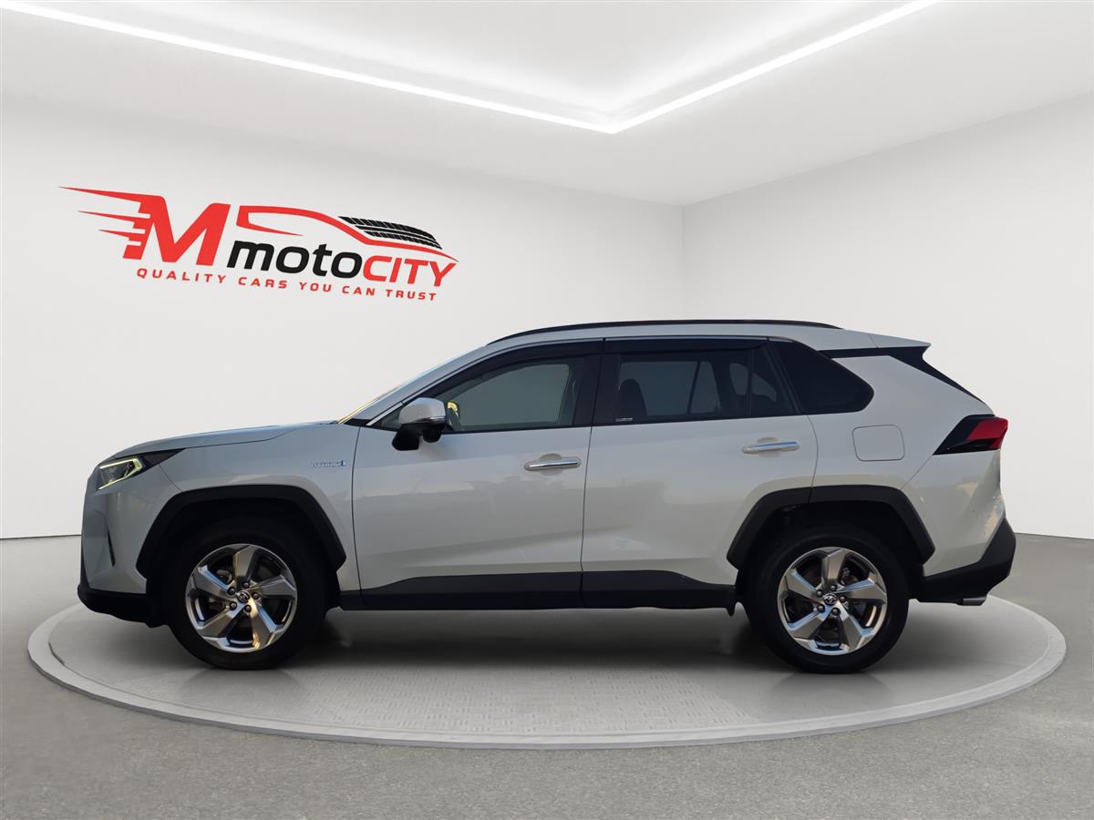 2019 Toyota RAV4 4WD, G Pack, Leather Heated Seats, Radar Cruise Carousel 5