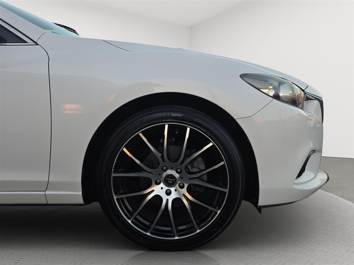 2014 Mazda Atenza SL Package, Radar Cruise, Leather heated Seats Carousel 19