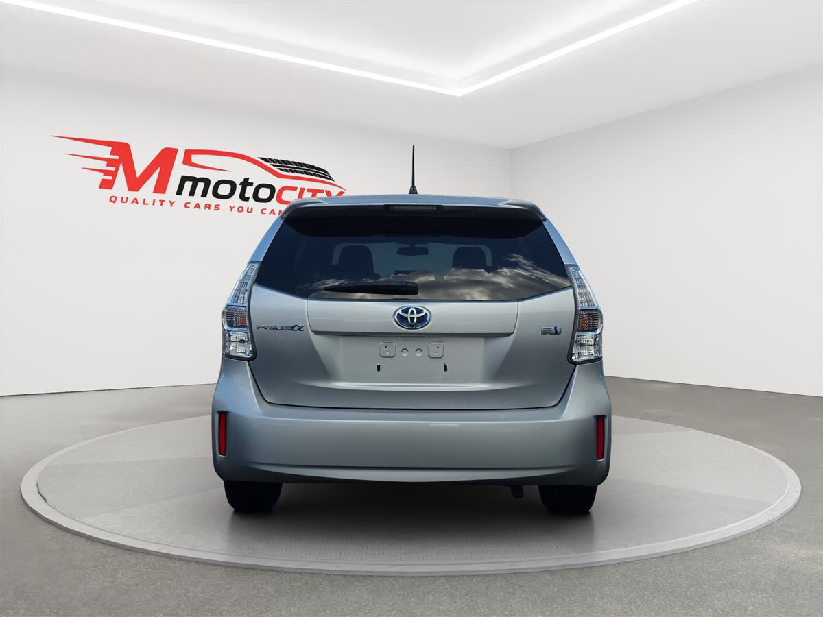 2012 Toyota Prius ALPHA 7 SEATS, CRUISE CONTROL Carousel 3