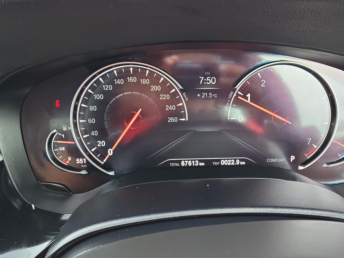 2017 BMW 530i M SPORT Carousel 17