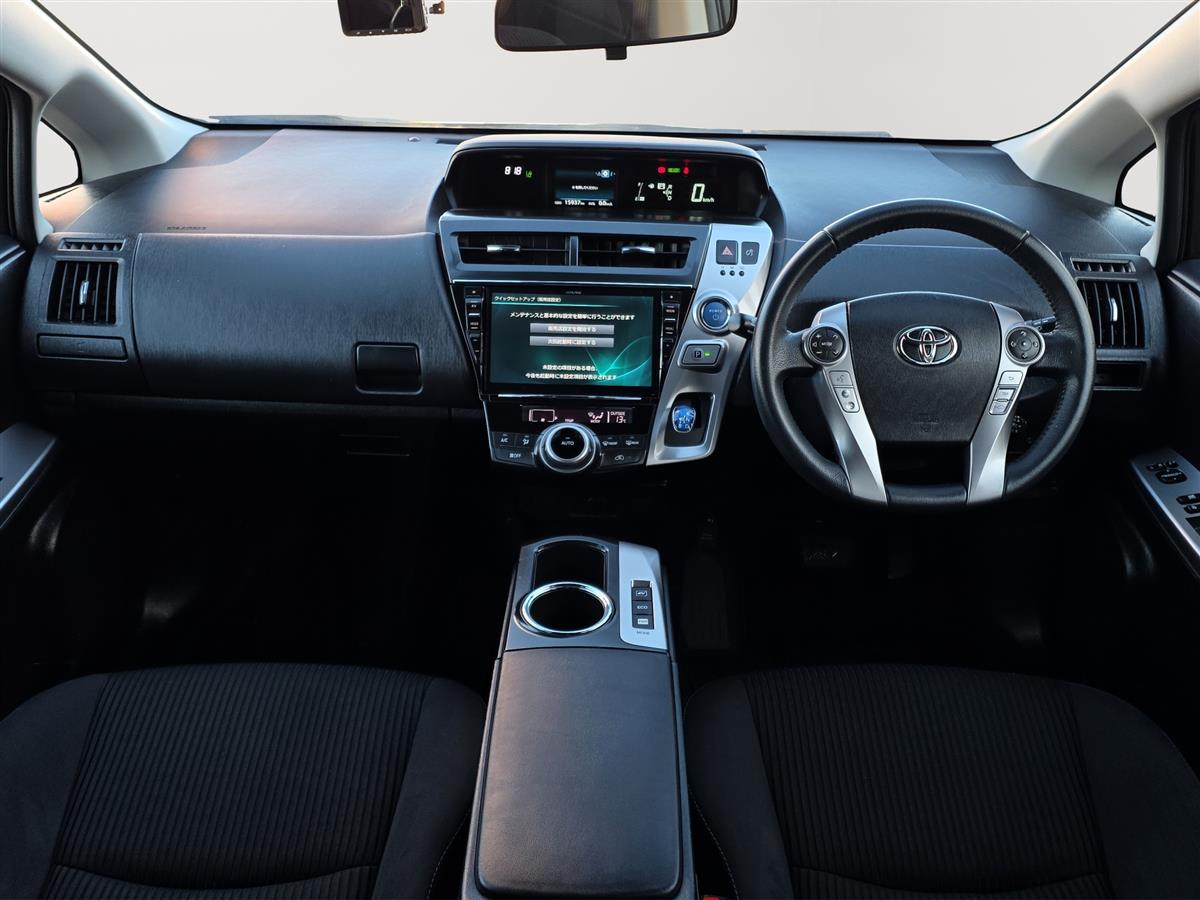 2017 Toyota Prius ALPHA HYBRID, 7 Seater Carousel 16