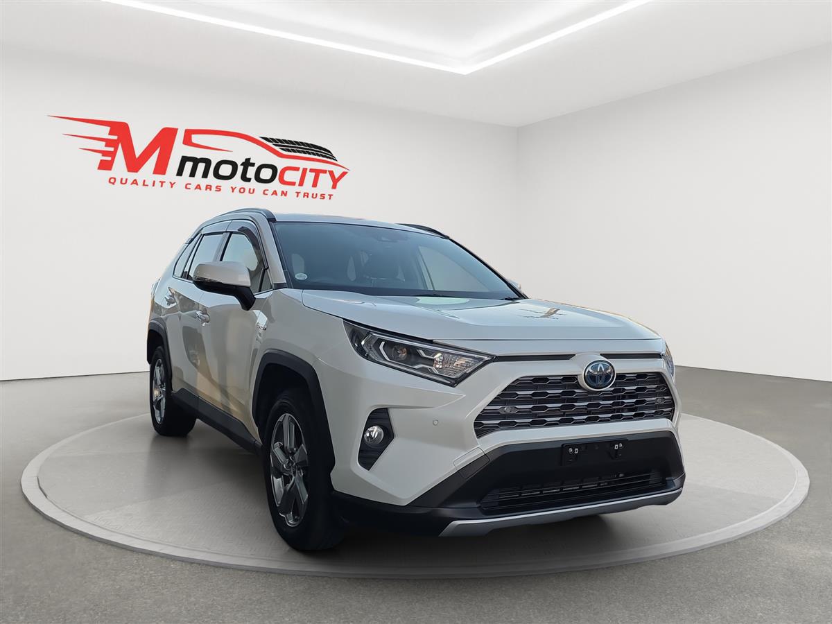 2019 Toyota RAV4 4WD, G Pack, Leather Heated Seats, Radar Cruise