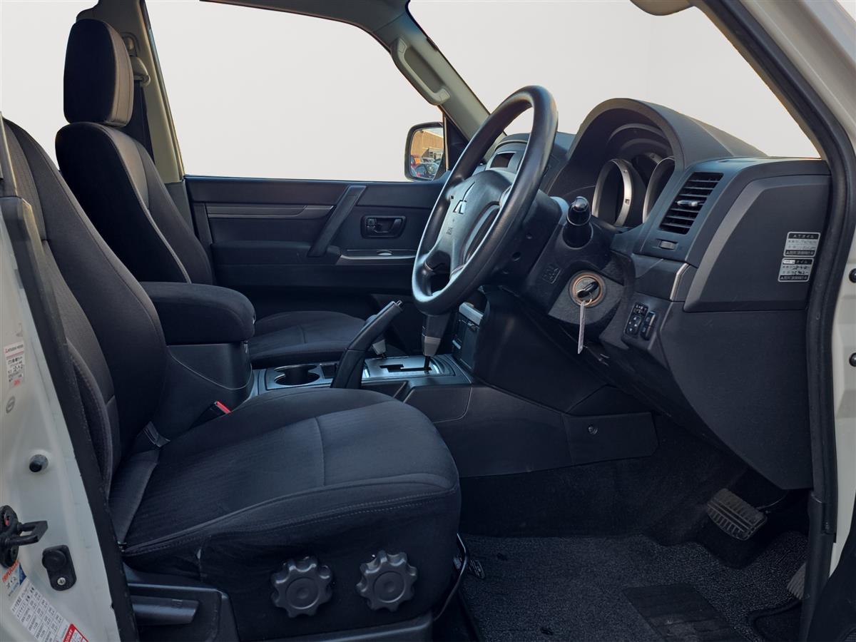2013 Mitsubishi Pajero GR, LONG EXCEED, 4x4 Optional, 7 SEATS Carousel 12