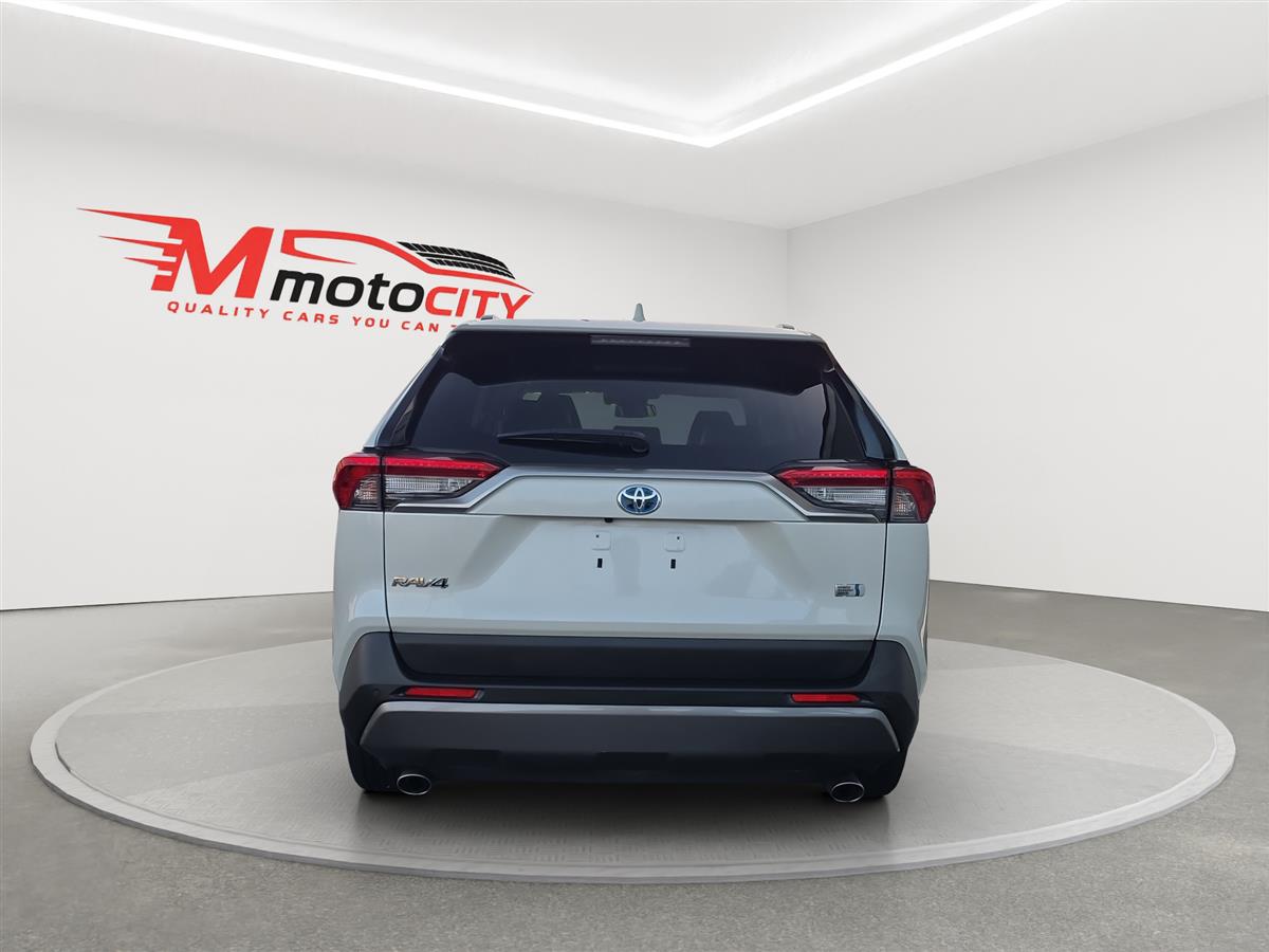 2019 Toyota RAV4 4WD, G Pack, Leather Heated Seats, Radar Cruise Carousel 3
