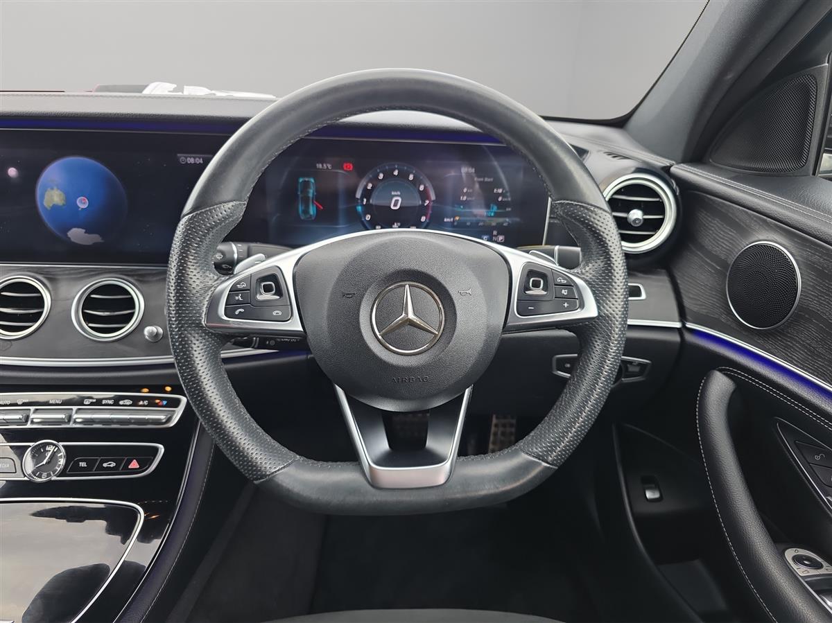 2017 Mercedes-Benz E 200 E200, Sedan Carousel 17