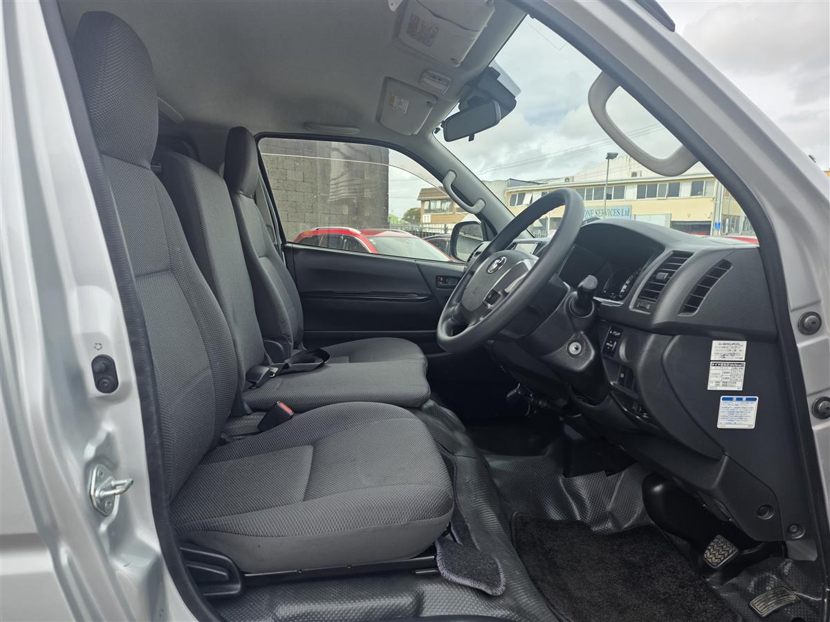 2018 Toyota Hiace VAN LONGDX GL PACKAGE Carousel 8