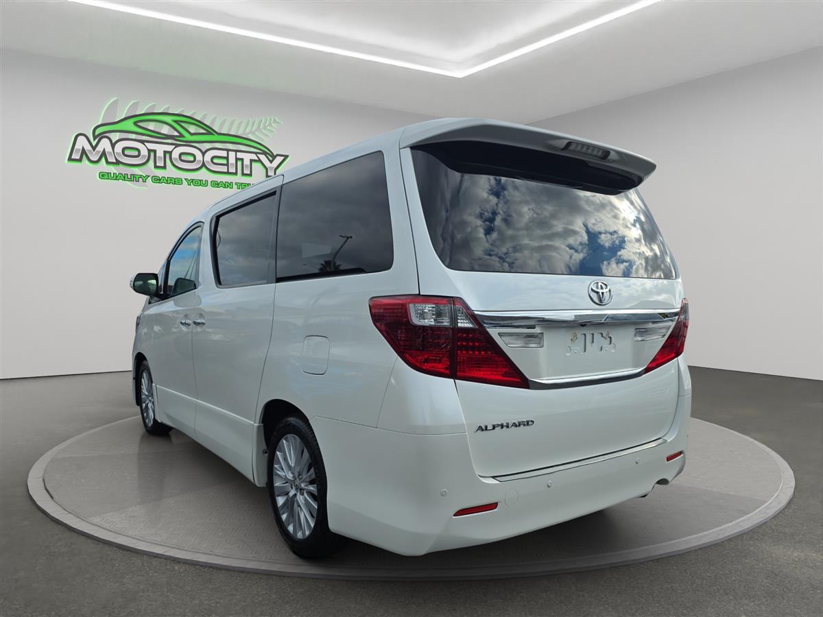 2012 Toyota Alphard Cruise control, Dark Interior Carousel 4