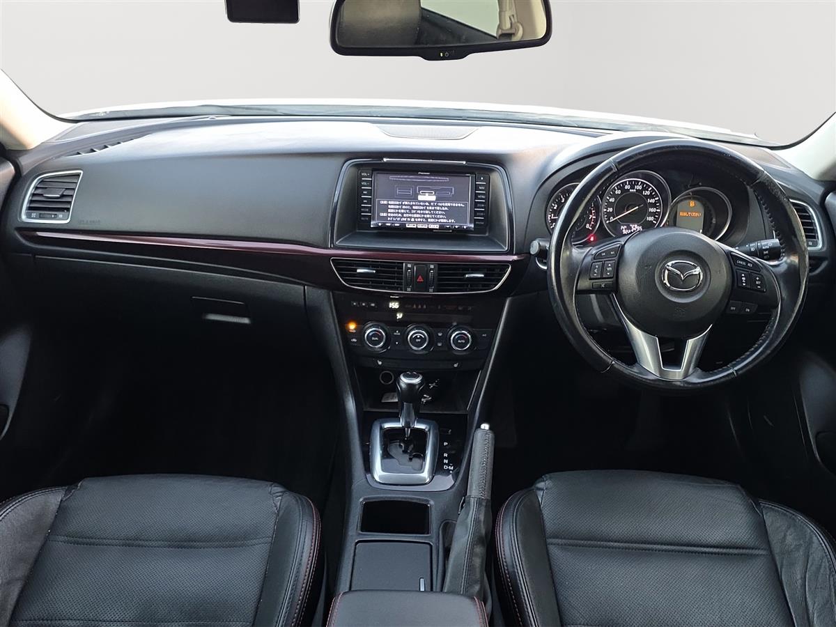 2014 Mazda Atenza SL Package, Radar Cruise, Leather heated Seats Carousel 16