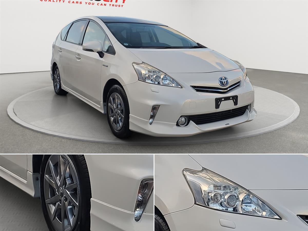 2014 Toyota Prius Alpha S, Panoramic dual roof Carousel 8