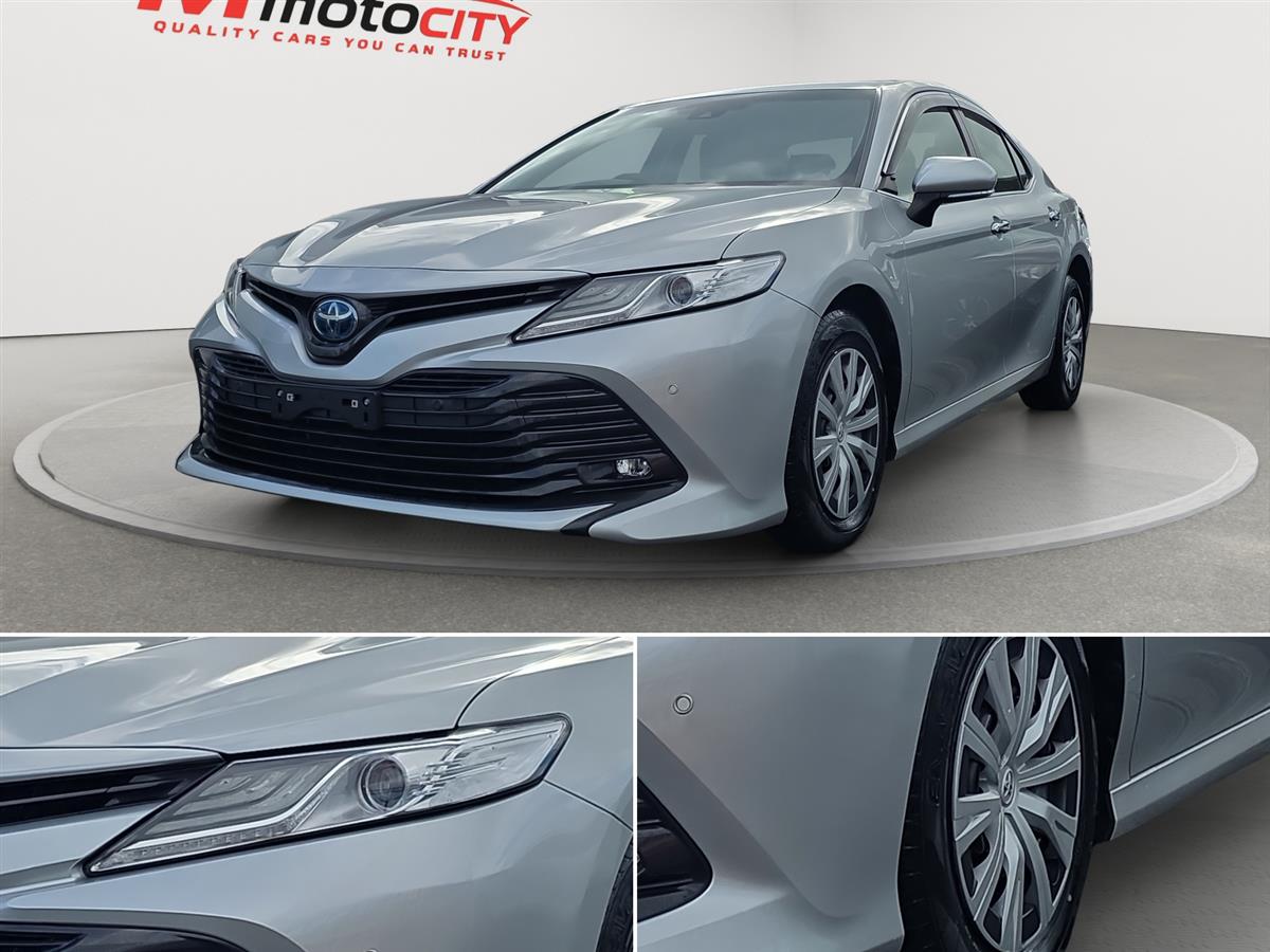 2021 Toyota Camry HYBRID, X, Low Kms Carousel 10