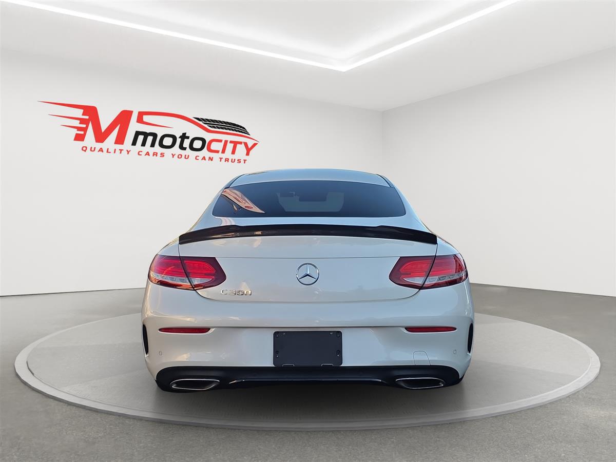 2016 Mercedes-Benz C 300 COUPE Carousel 3