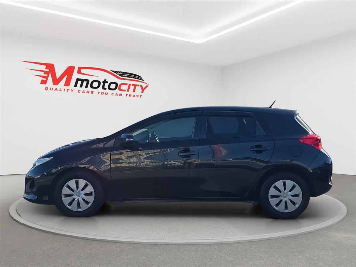 2014 Toyota Auris 1.8G, LOW KMS Carousel 5