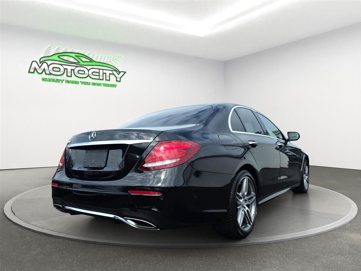 2017 Mercedes-Benz E 200 E200, Sedan Carousel 2