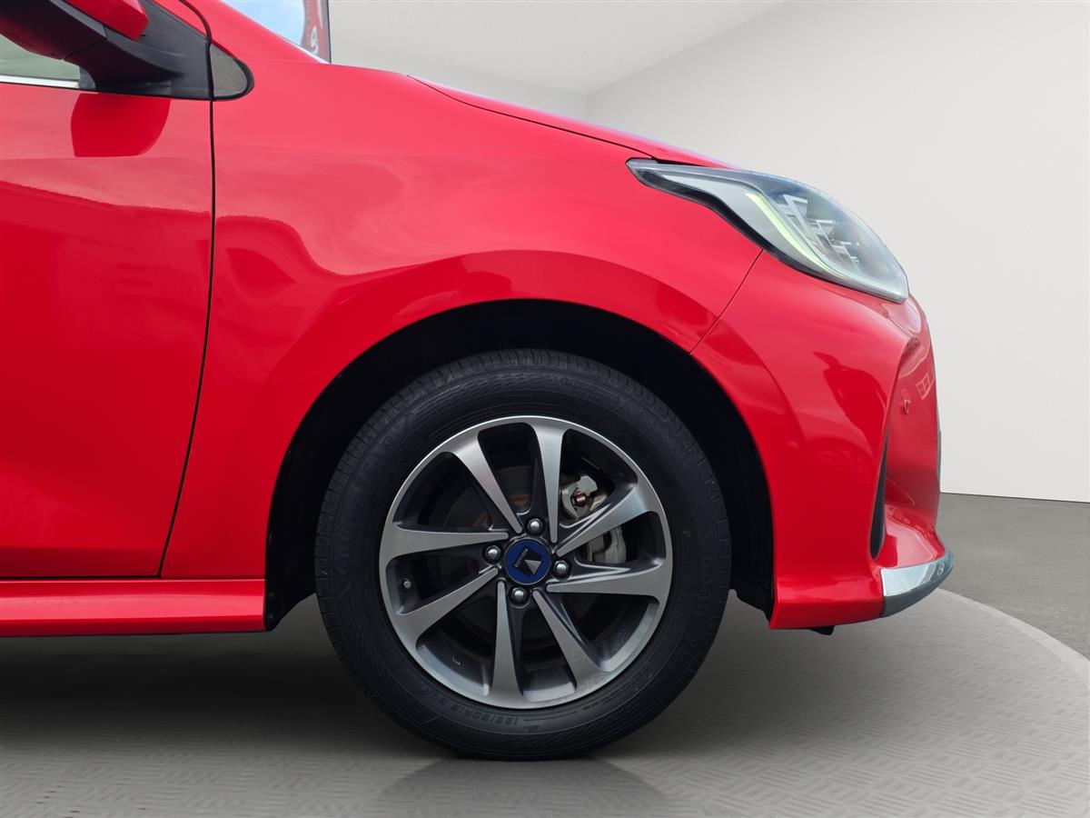 2020 Toyota Yaris HYBRID Z, Radar Cruise, Leather seats Carousel 19