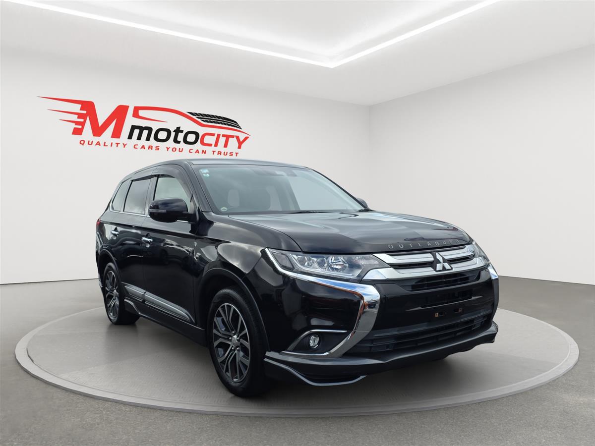 2017 Mitsubishi Outlander 7 Seats, 2.4 G Navi Package
