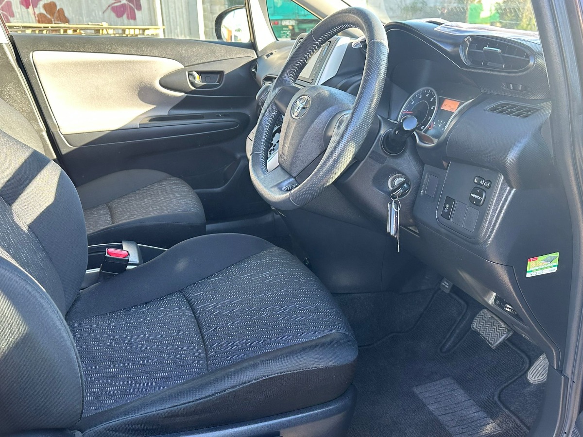 2012 TOYOTA WISH Carousel 9