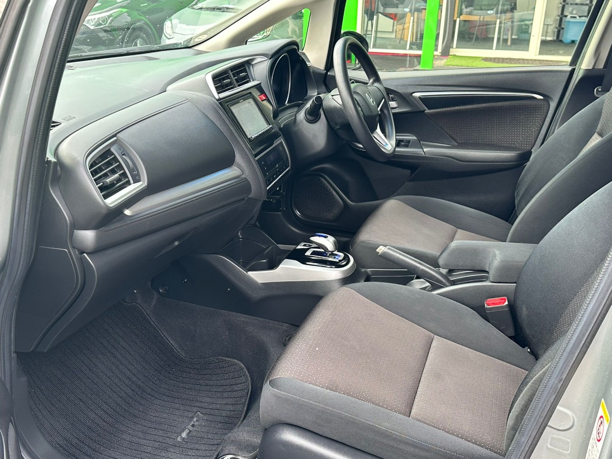 2014 HONDA FIT Carousel 6