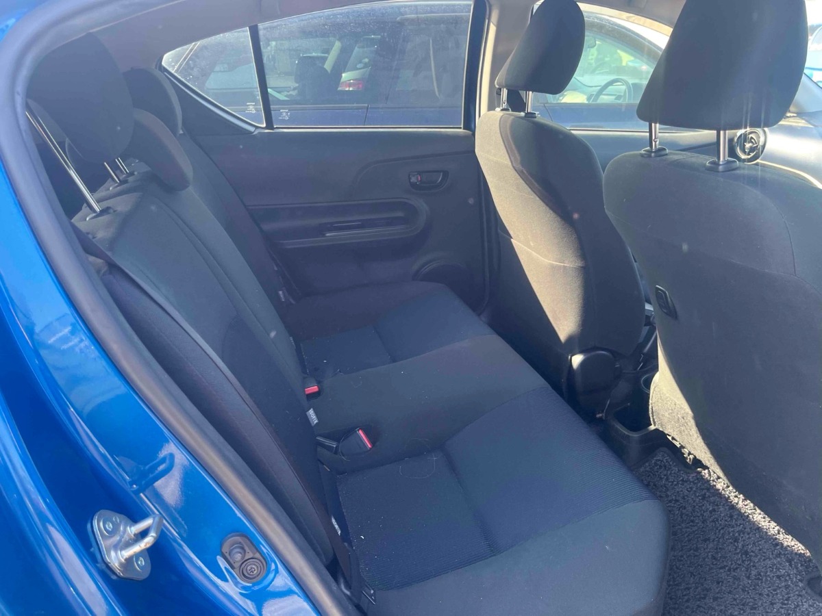 2016 TOYOTA AQUA S  Carousel 3