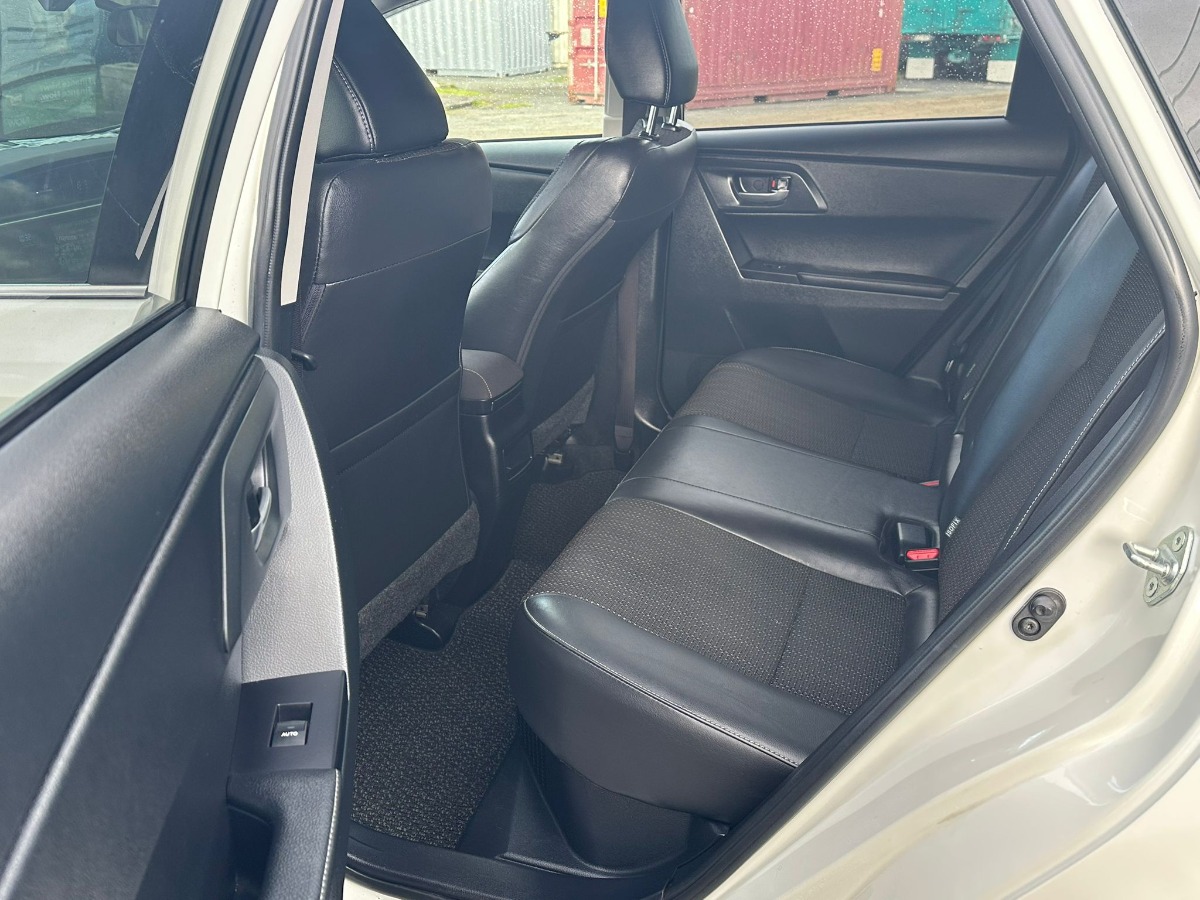 2020 TOYOTA AURIS HYBRID Carousel 7