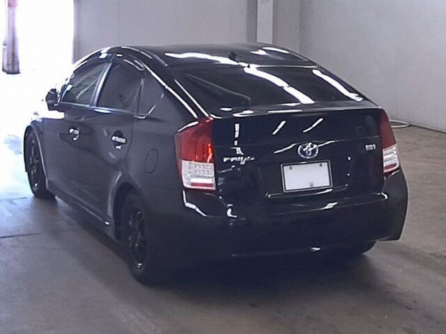 2014 TOYOTA PRIUS S Carousel 1