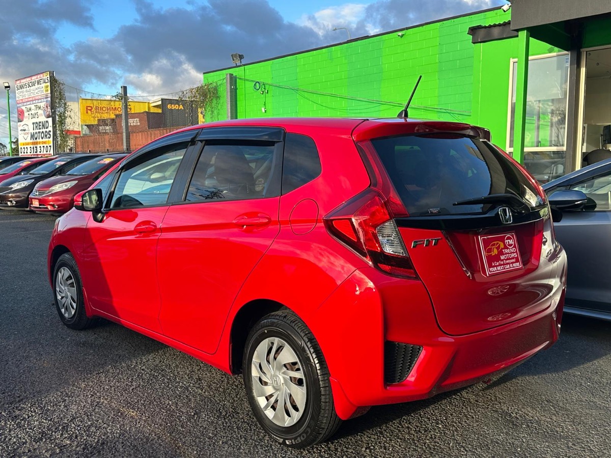 2014 HONDA FIT 13G PACKAGE Carousel 2