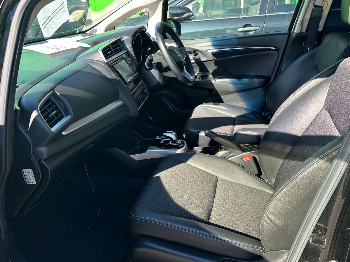 2018 HONDA FIT HYBRID L-PACKAGE Carousel 5