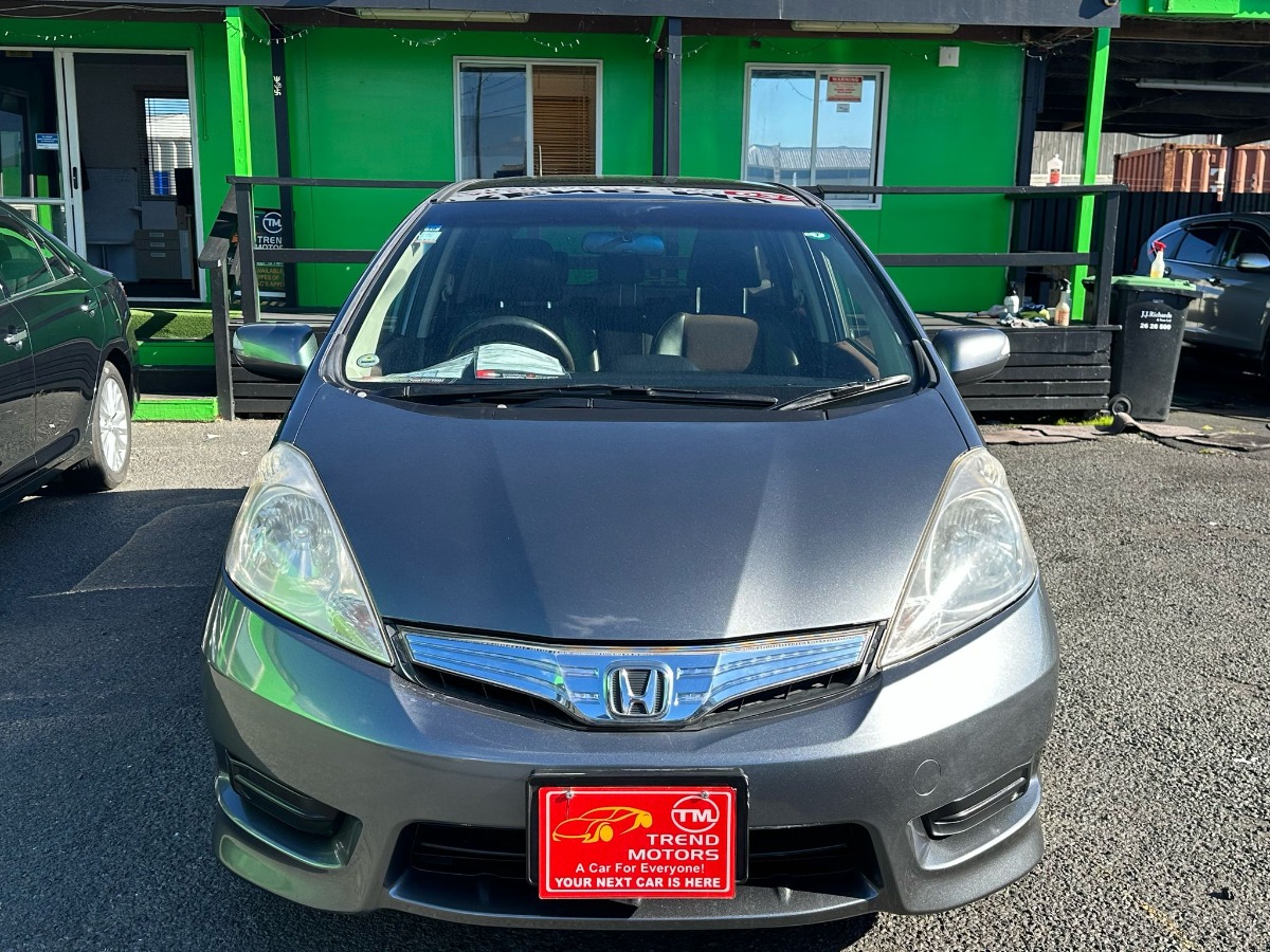 2012 HONDA FIR SHUTTLE Carousel 3