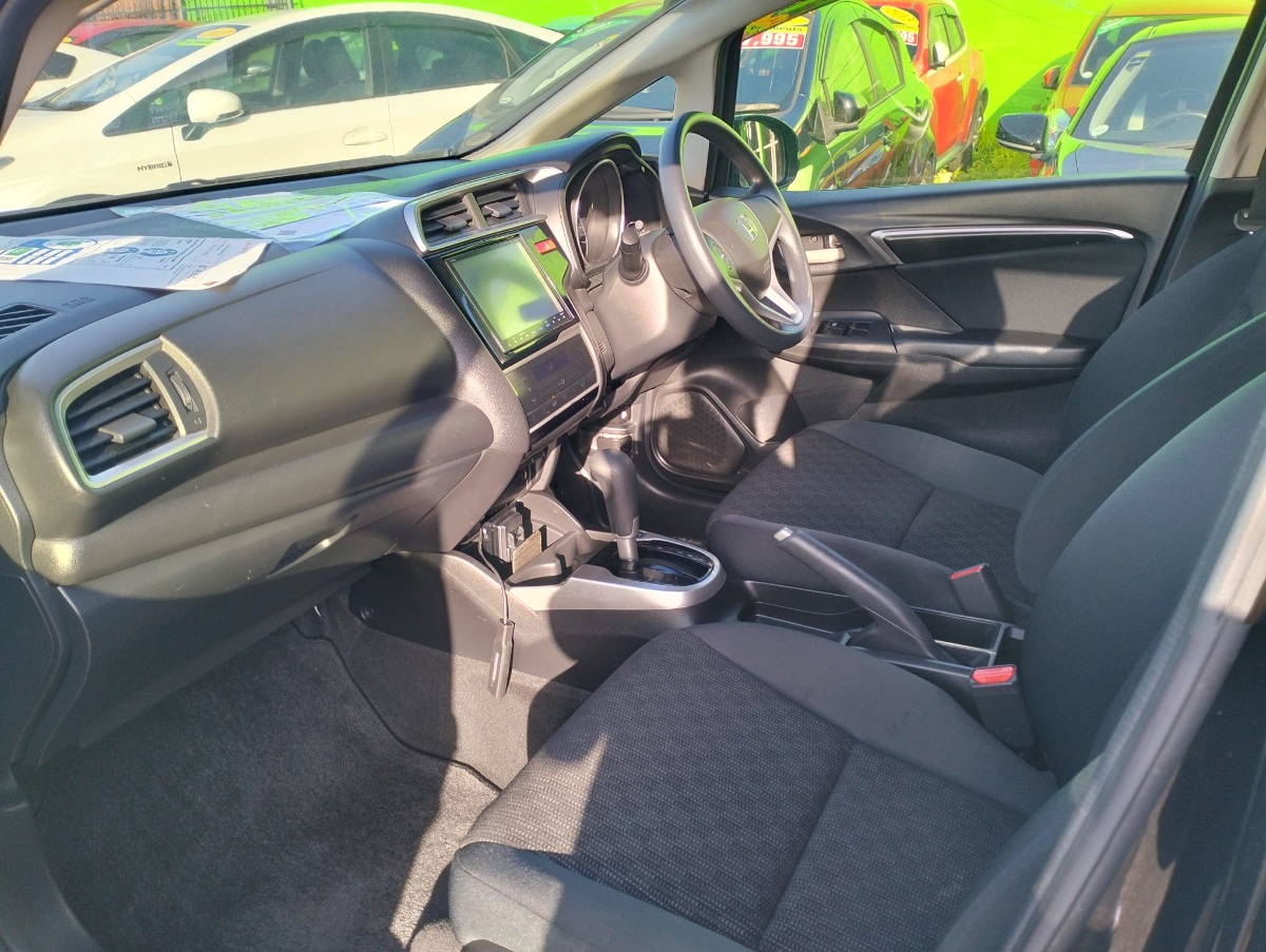 2015 HONDA FIT 13G F-PACKAGE Carousel 4