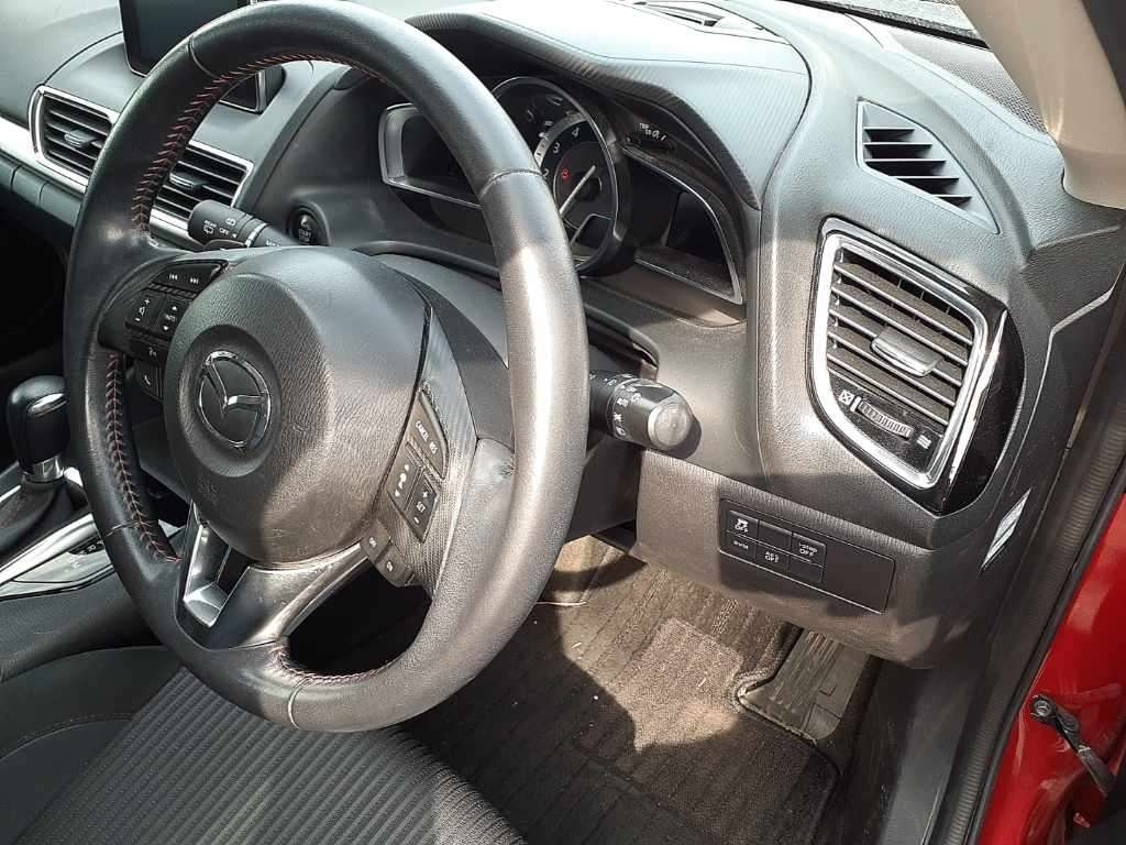 2015 MAZDA AXELA 15S TOURING Carousel 1