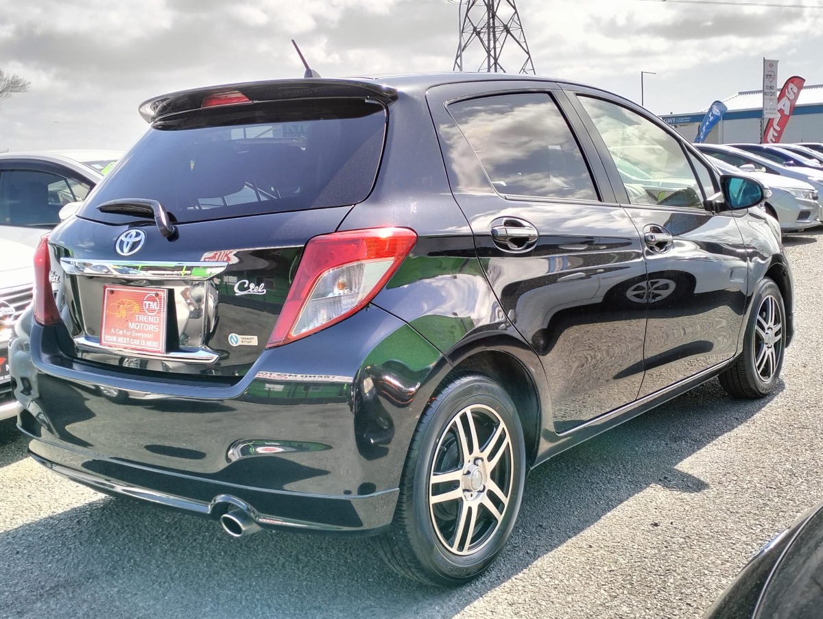 2013 TOYOTA VITZ F SMART S- TOP Carousel 3