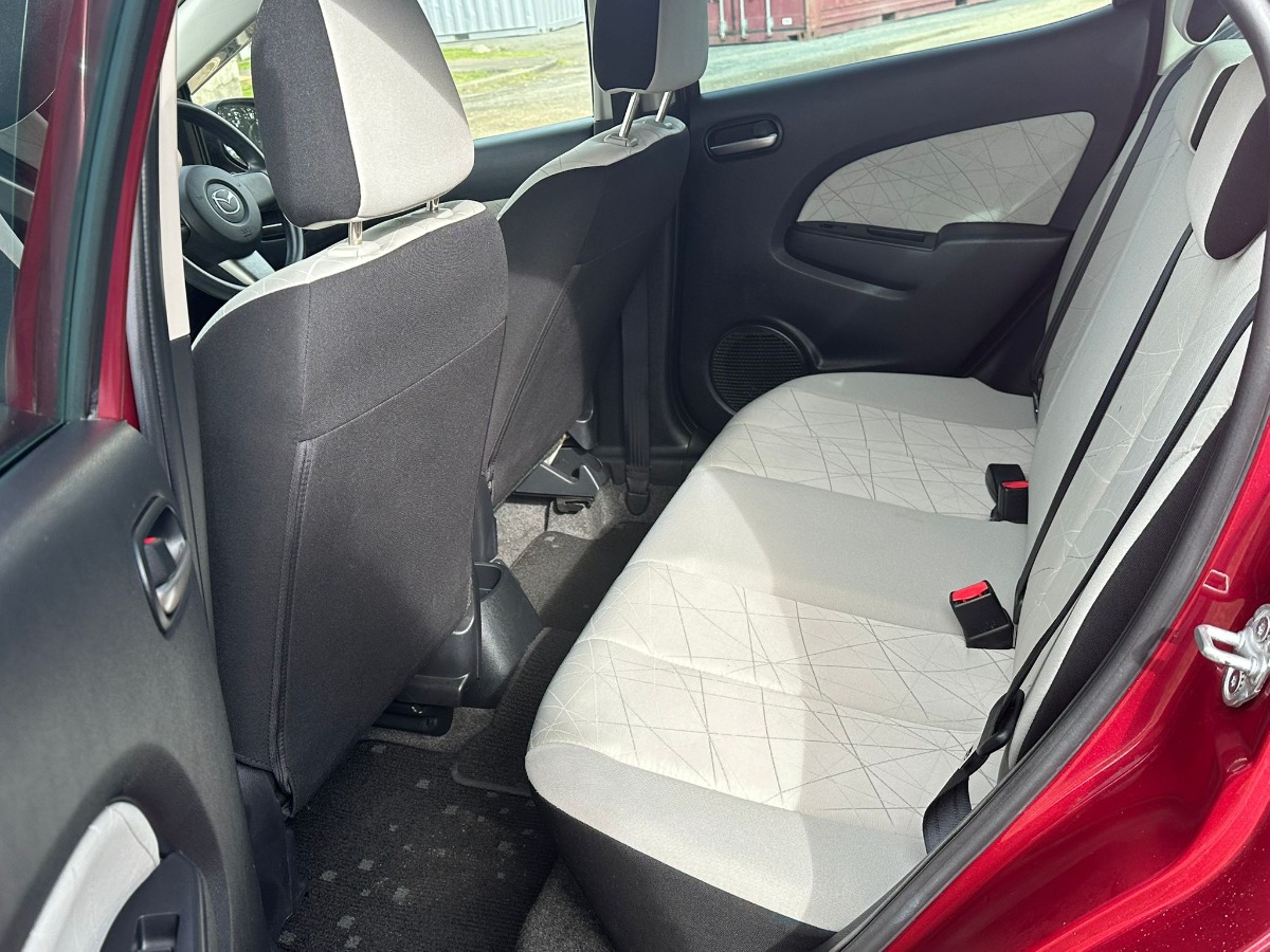 2012 MAZDA DEMIO 13-SKYACTIVE Carousel 6