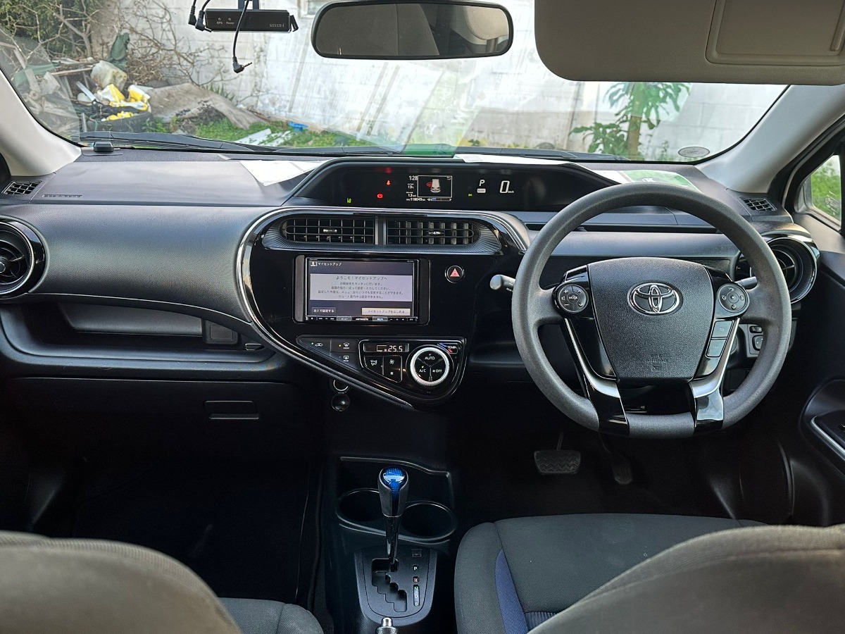 2020 TOYOTA AQUA S Carousel 7