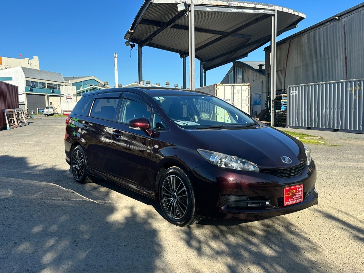 2012 TOYOTA WISH Carousel 3
