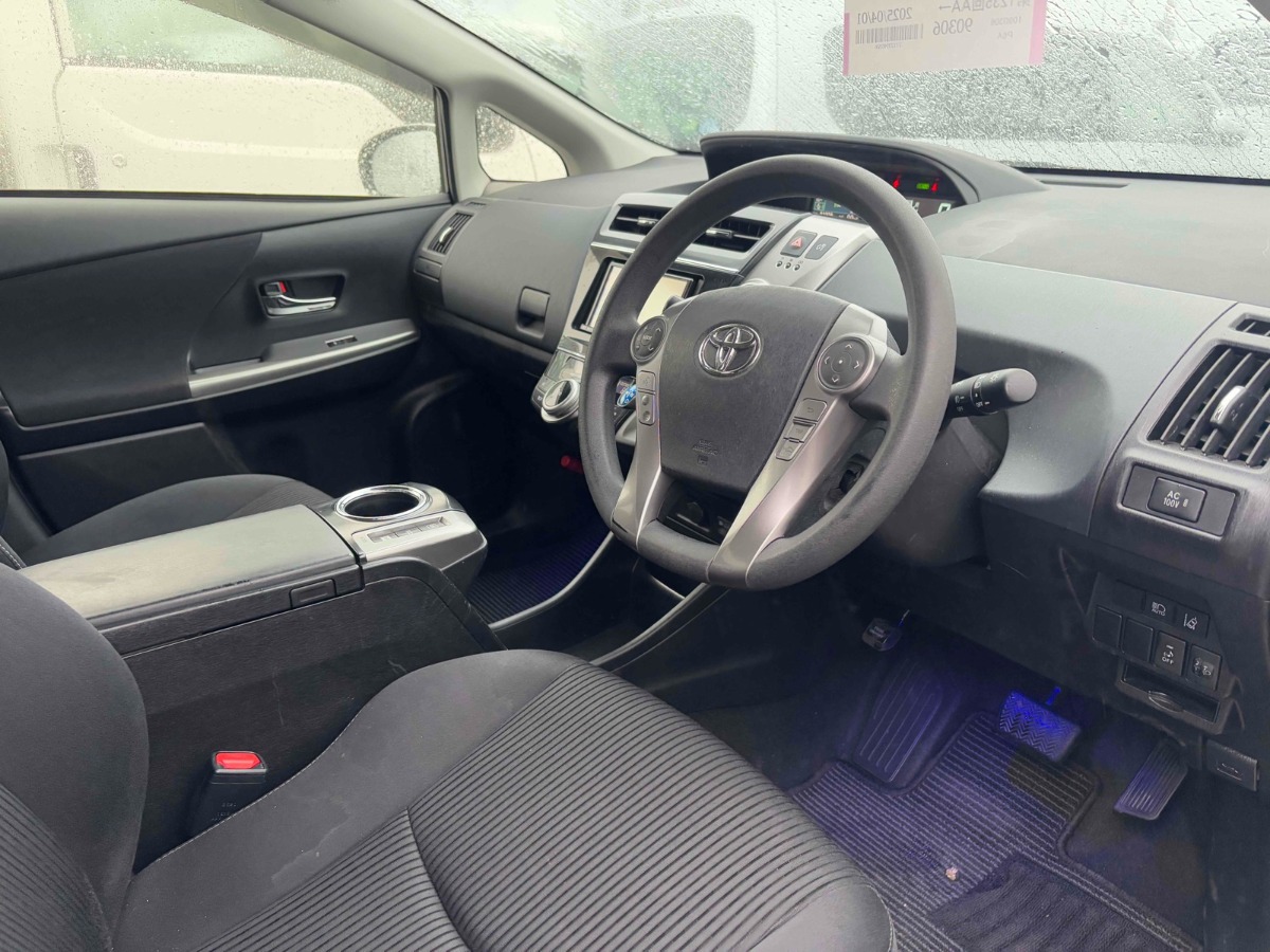 2020 TOYOTA PRIUS ALPHA S-SELECTION Carousel 2