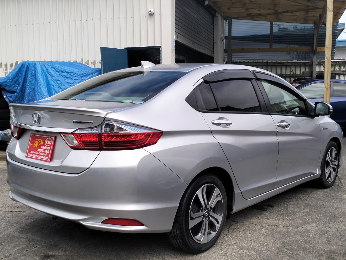 2015 HONDA GRACE EX Carousel 3