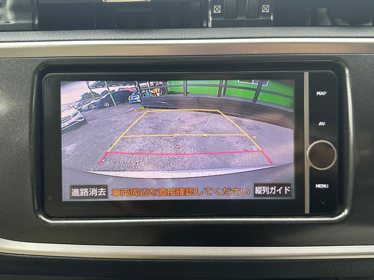 2012 TOYOTA AURIS Carousel 7