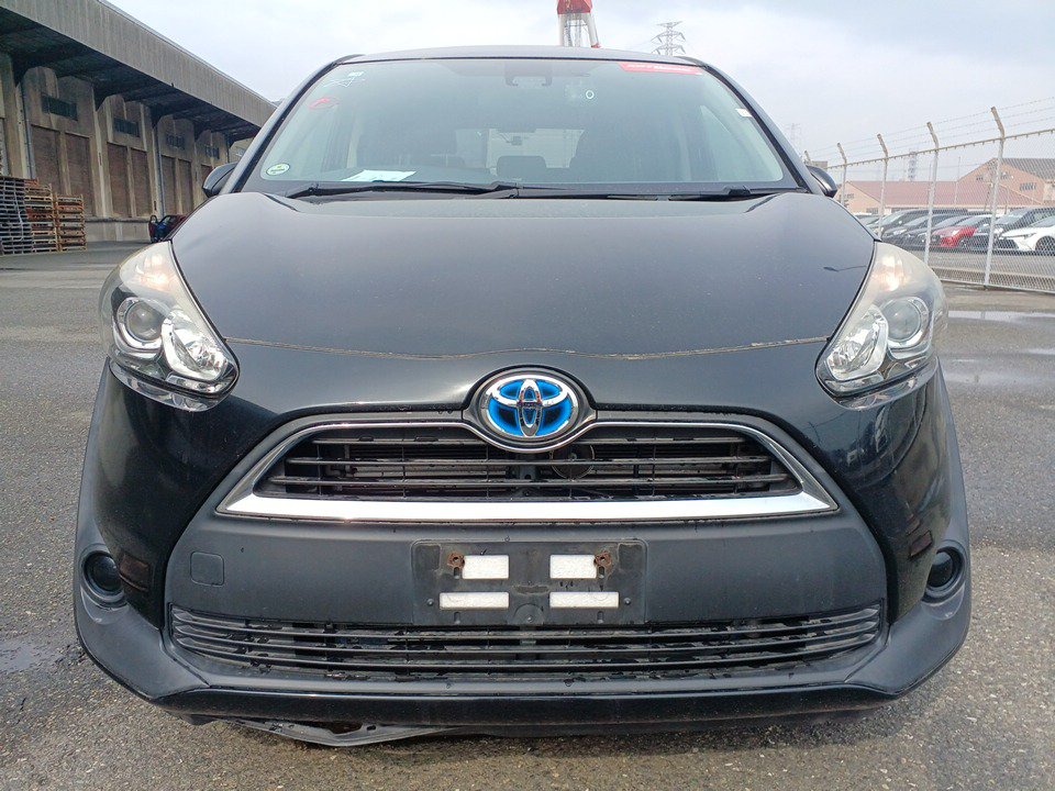 2016 TOYOTA SIENTA Carousel 1