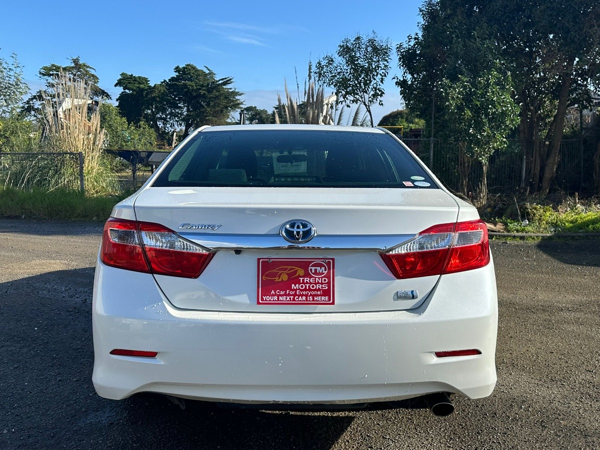 2014 TOYOTA CAMRY G Carousel 4