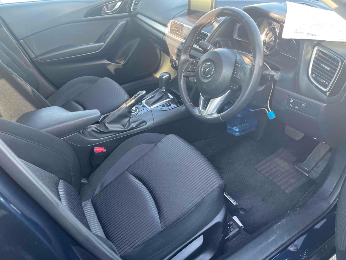 2016 MAZDA AXELA 15S TOURING Carousel 1
