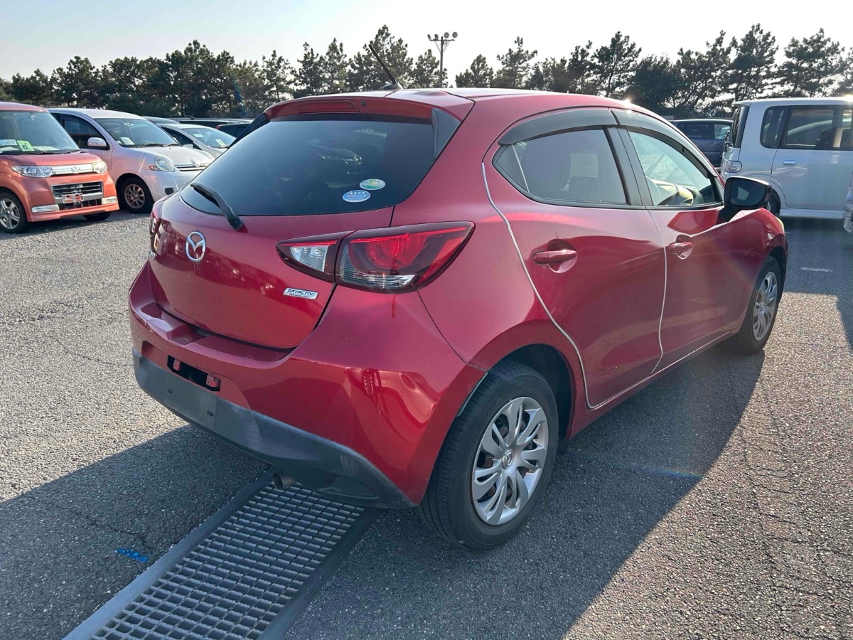 2014 MAZDA DEMIO 13S Carousel 4