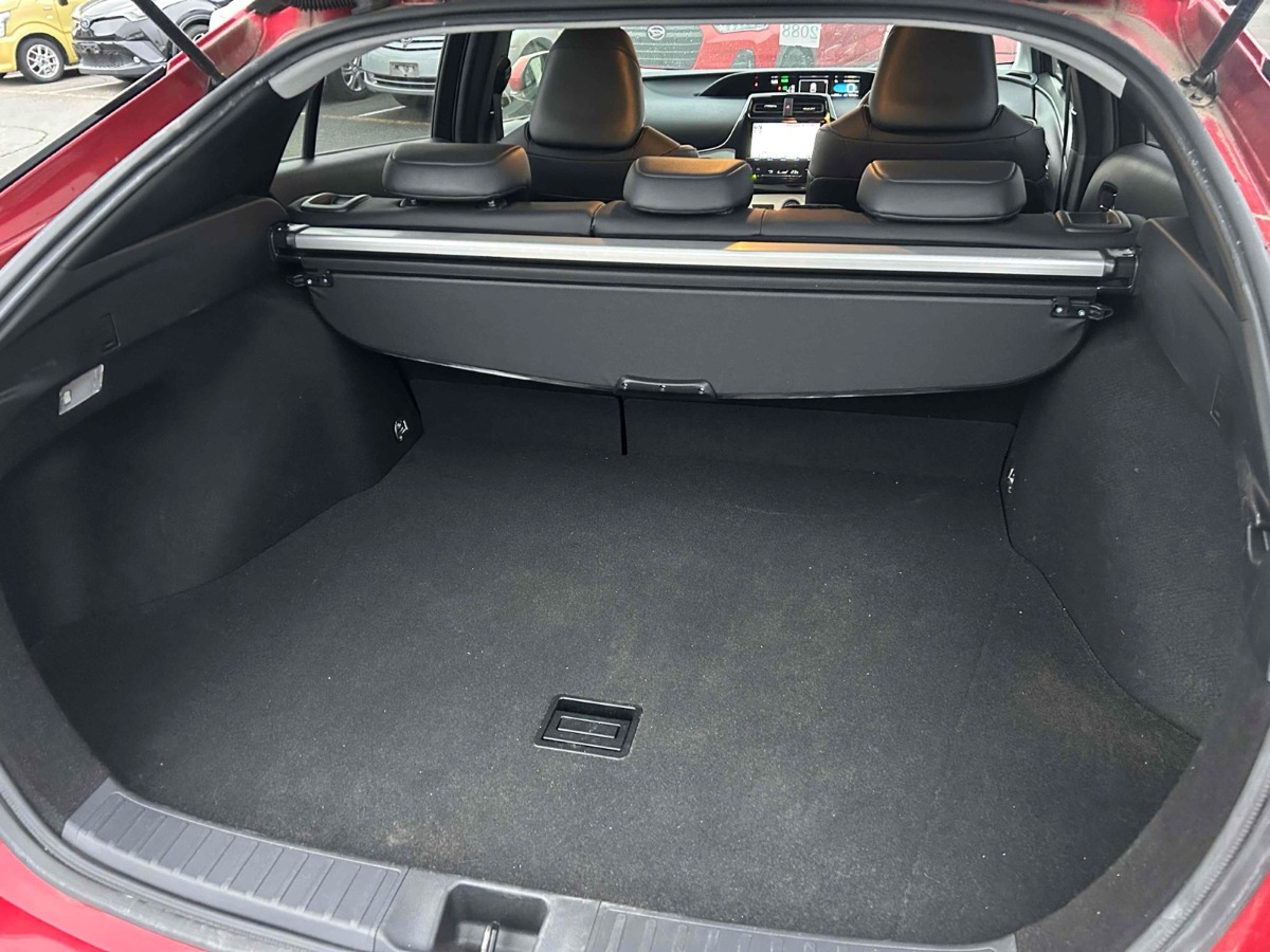 2016 TOYOTA PRIUS 5D S TOURING Carousel 9